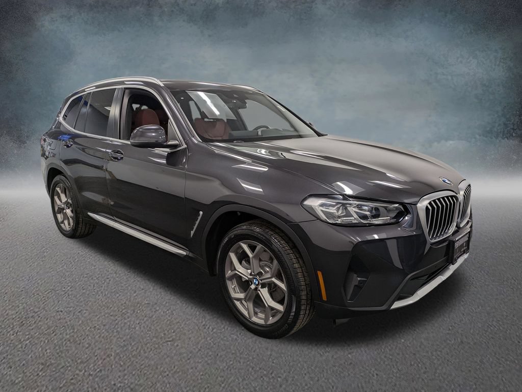 Used 2022 BMW X3 xDrive30i w/ Convenience Package AWD/4WD image 3