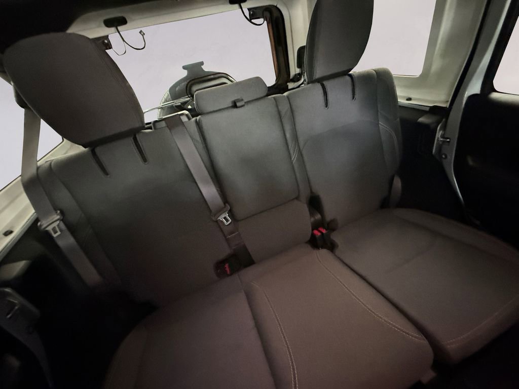 Used 2024 Jeep Wrangler Unlimited image 18