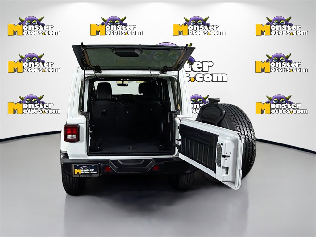 Used 2021 Jeep Wrangler Unlimited Sahara w/ Uconnect 4C Nav & Sound Group image 26