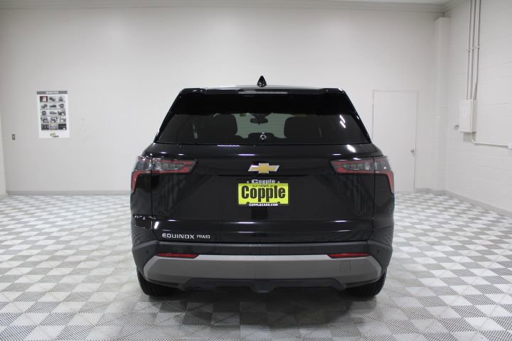 Used 2025 Chevrolet Equinox LT AWD/4WD image 10