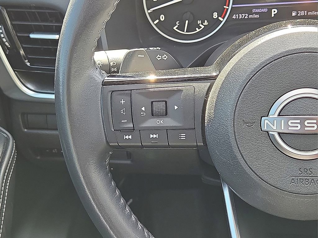 Used 2022 Nissan Rogue SV w/ SV Premium Package image 19