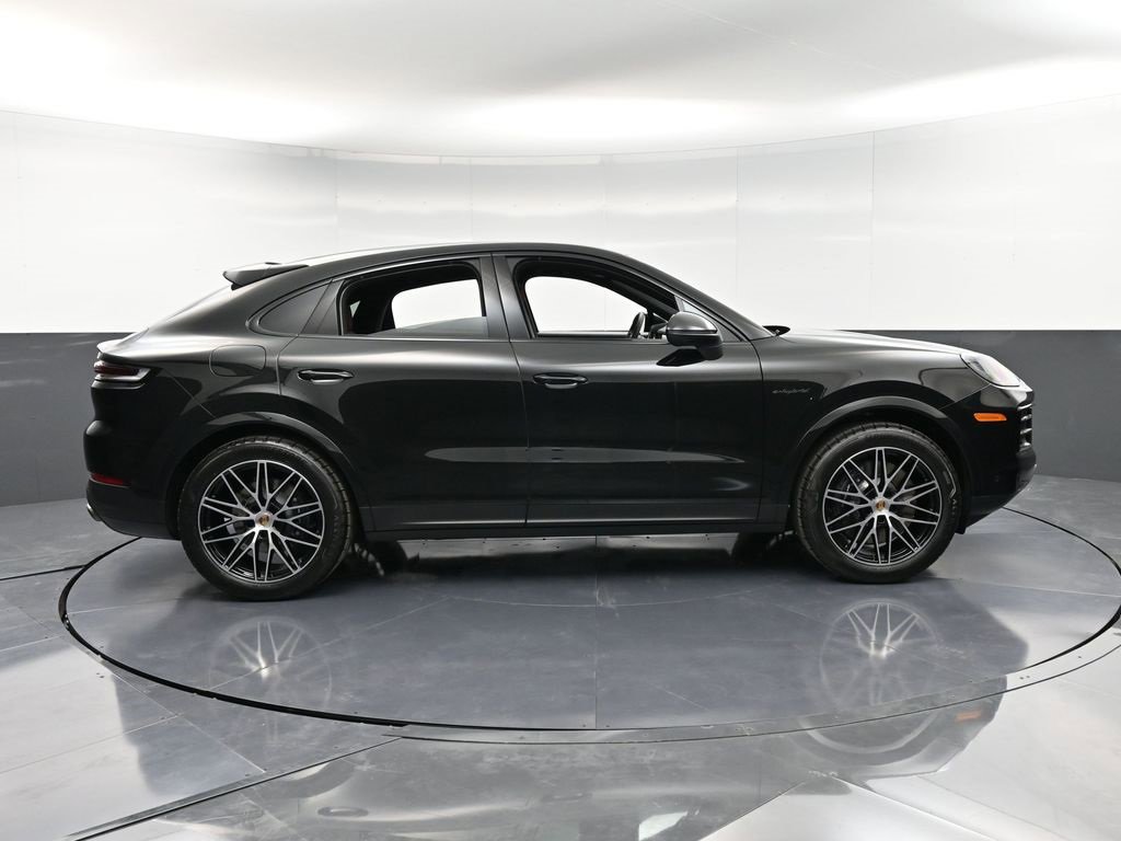 New 2026 Porsche Cayenne E-Hybrid Coupe image 9