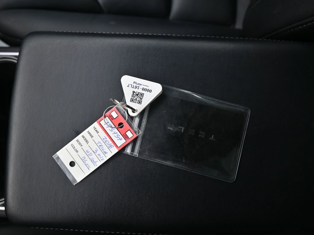 Used 2018 Tesla Model 3 Mid Range image 18