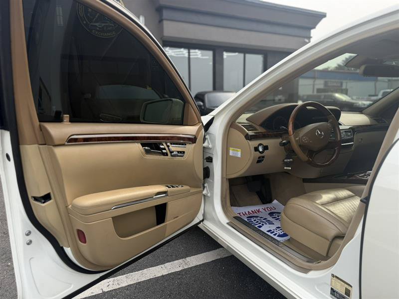 Used 2010 Mercedes-Benz S 550 image 11