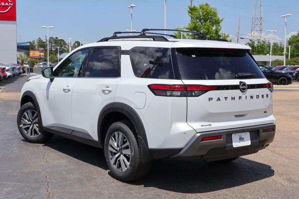 New 2026 Nissan Pathfinder SL FWD image 2