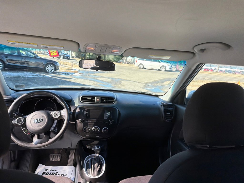 Used 2017 Kia Soul FWD image 30