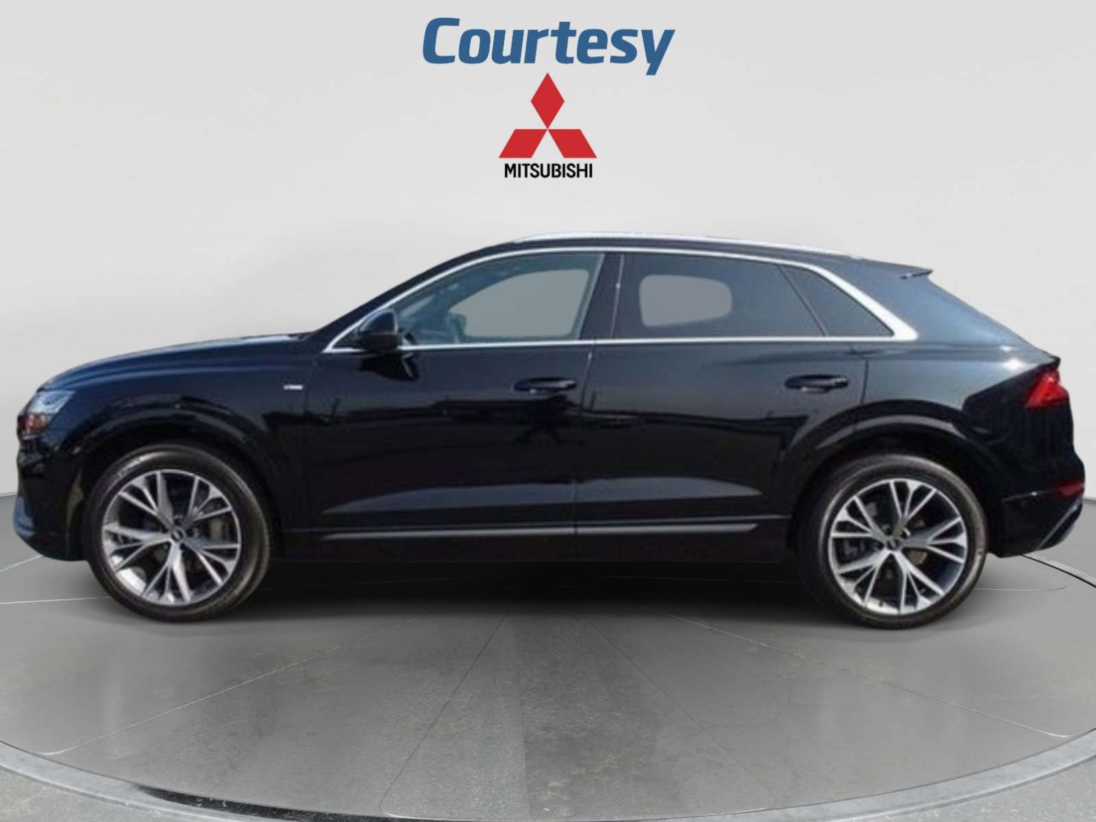 Used 2021 Audi Q8 Premium Plus w/ Premium Plus Package AWD/4WD image 3