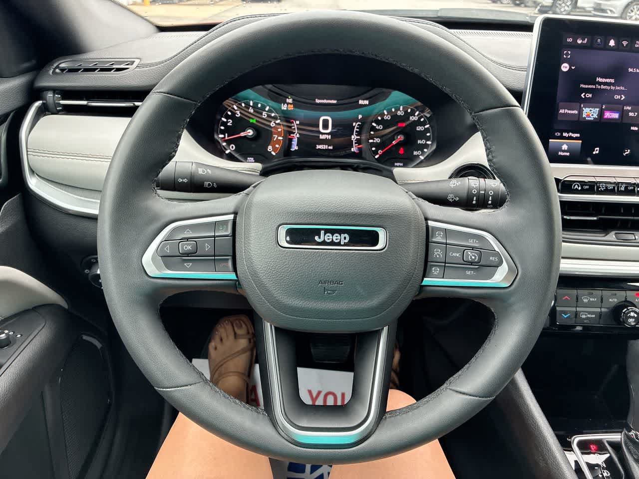 Used 2025 Jeep Compass Limited AWD/4WD image 11