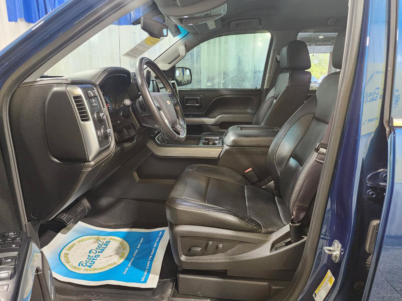 Used 2017 Chevrolet Silverado 1500 LTZ Z71 w/ LTZ Plus Package AWD/4WD image 11