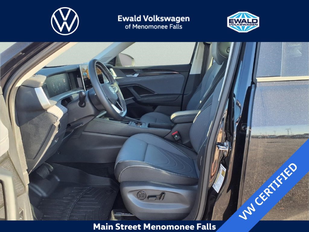 Used 2026 Volkswagen Tiguan SE AWD/4WD image 23