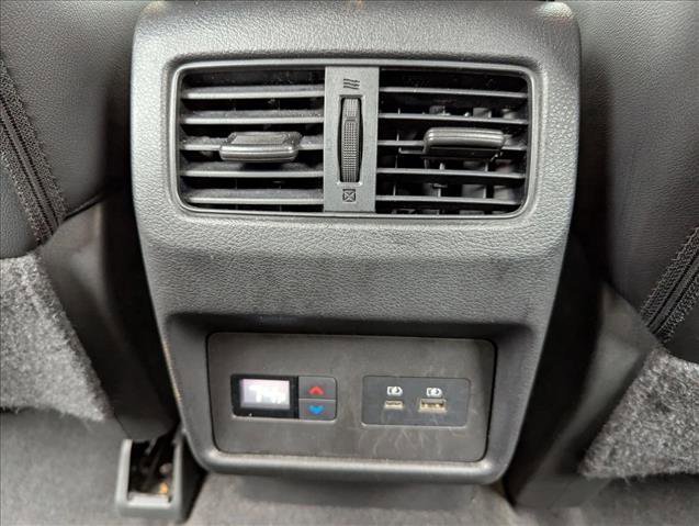 Used 2023 Nissan Rogue SL w/ SL Premium Package image 17