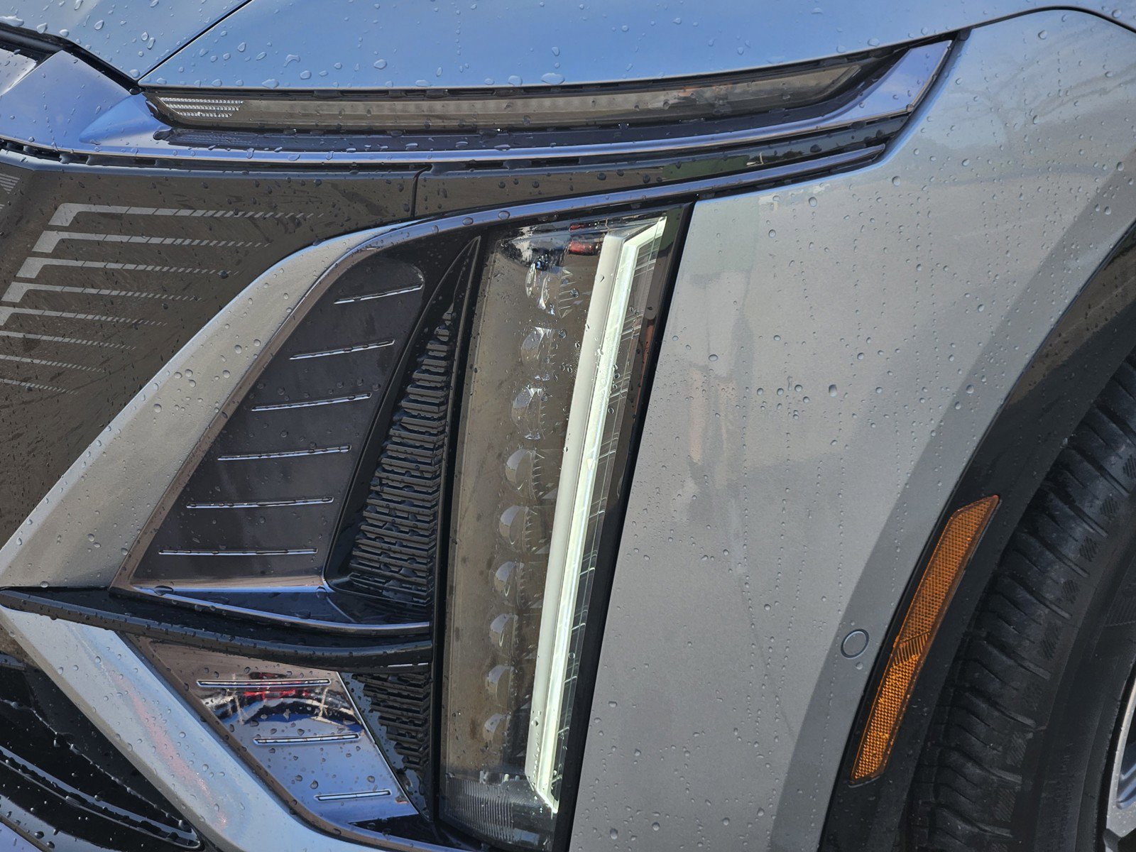 New 2026 Cadillac Lyriq Sport w/ LPO, Floor Liner Package image 5