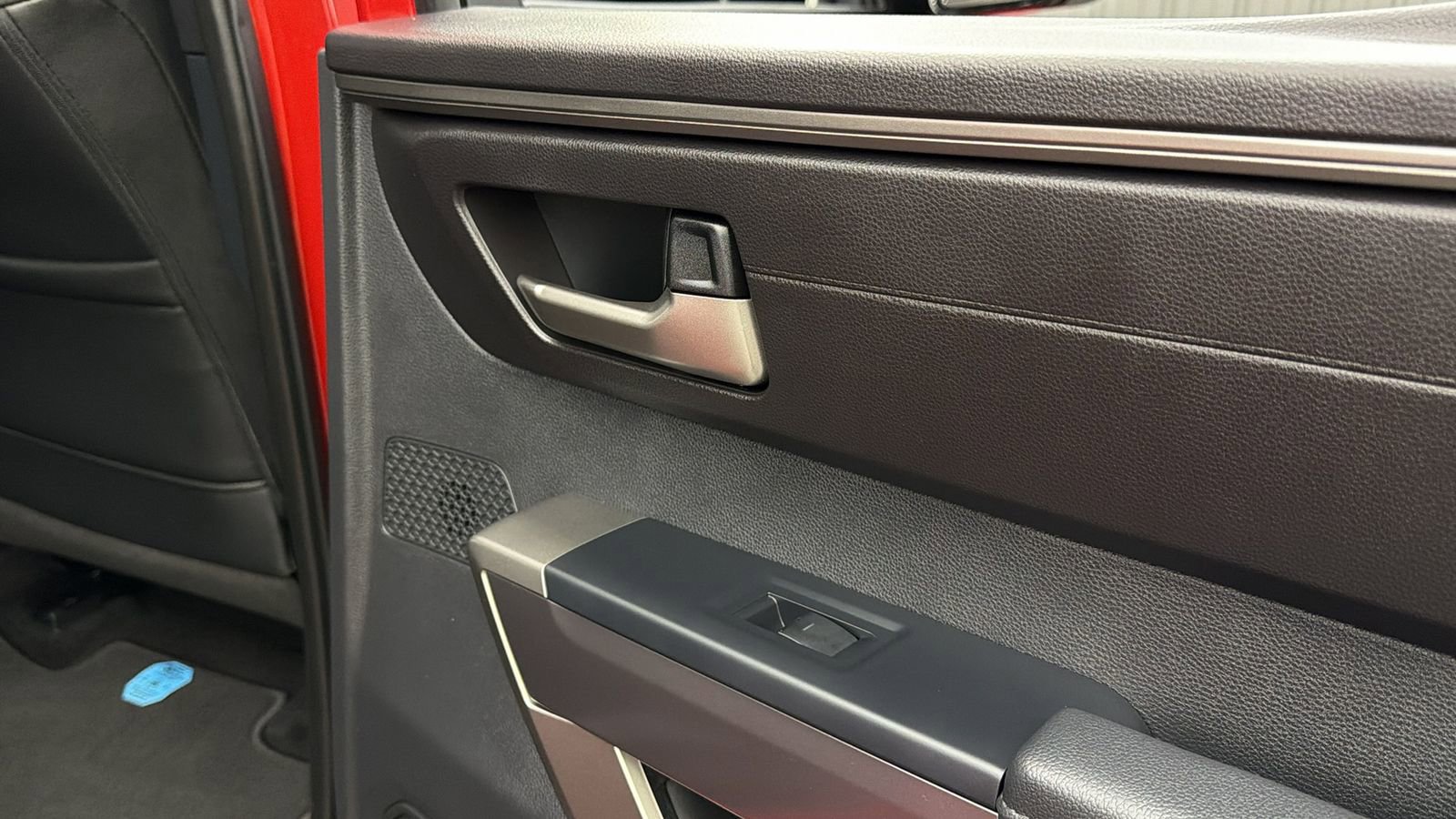 Used 2025 Toyota Tundra SR5 w/ SR5 Convenience Package image 39