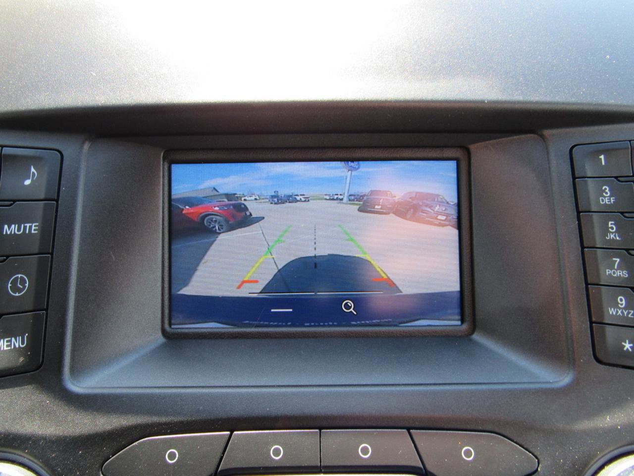 Used 2015 Ford Edge SE FWD image 36