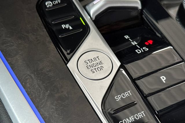 Used 2025 BMW X5 sDrive40i image 28