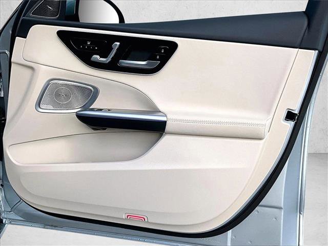Used 2025 Mercedes-Benz C 300 Sedan image 19