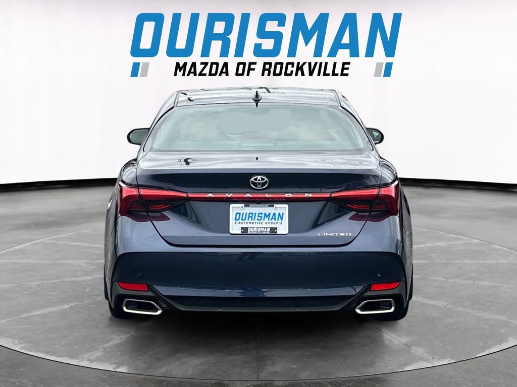 Used 2019 Toyota Avalon Limited image 5