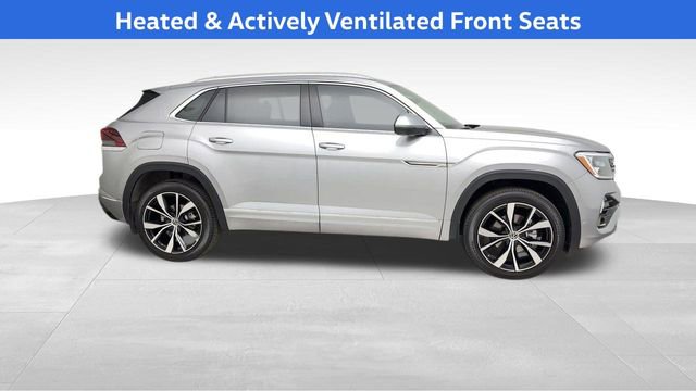 Certified 2024 Volkswagen Atlas Cross Sport SEL Premium R-Line AWD/4WD image 12