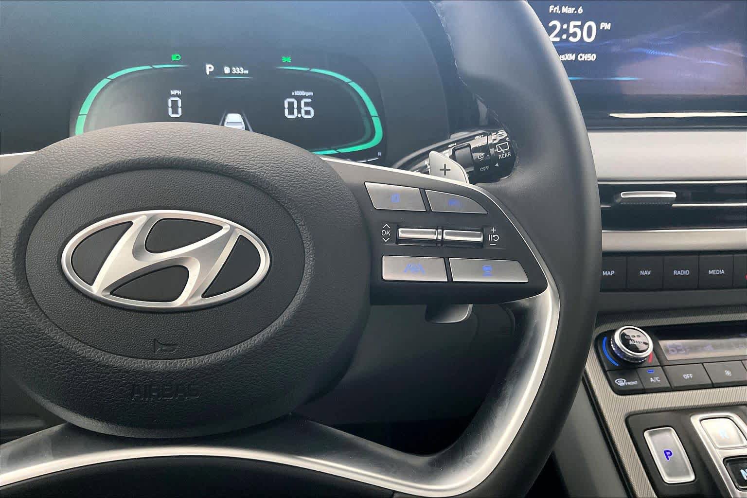 Used 2025 Hyundai Palisade SEL AWD/4WD image 25