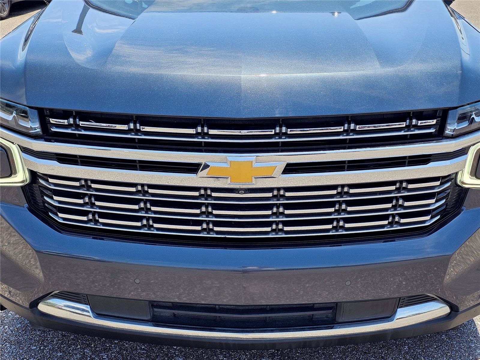 Used 2021 Chevrolet Tahoe Premier w/ Premium Package AWD/4WD image 3