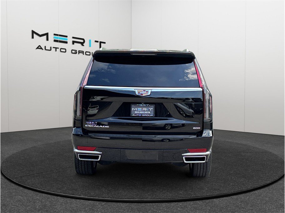 Used 2022 Cadillac Escalade Luxury RWD image 8
