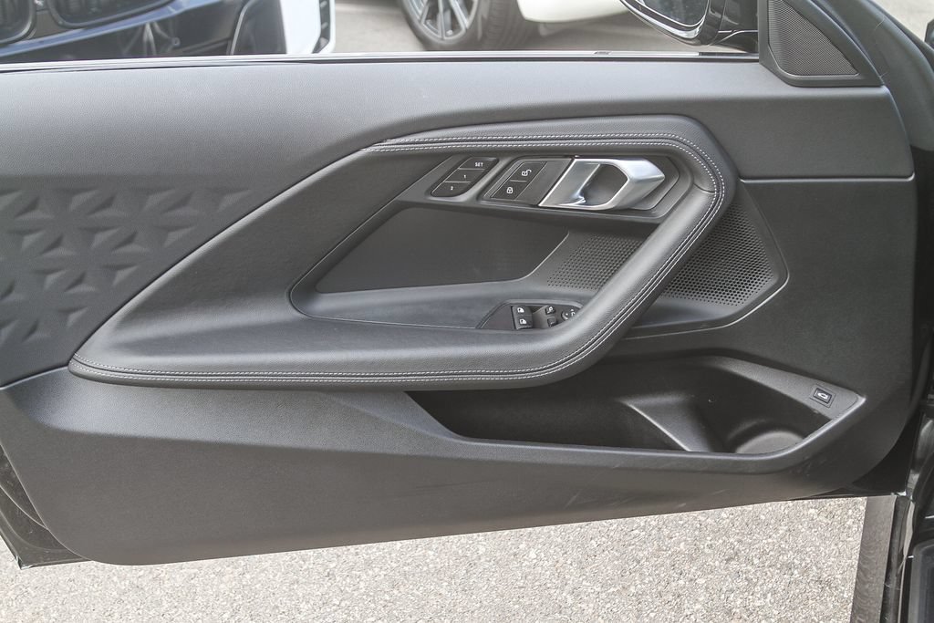 Used 2025 BMW 230i Coupe RWD image 12