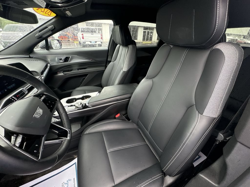 Used 2024 Cadillac Lyriq Tech w/ LPO, Floor Liner Package AWD/4WD image 11