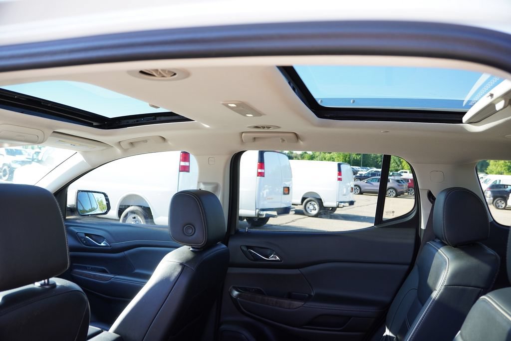 Certified 2022 GMC Acadia Denali w/ Trailering Package AWD/4WD image 5