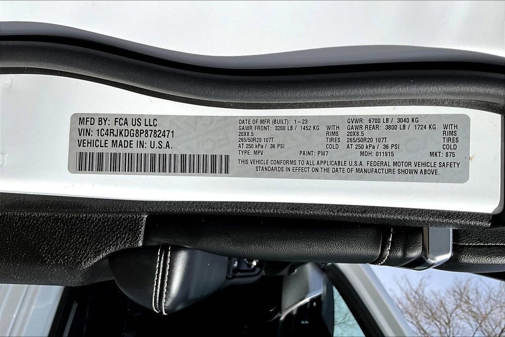 Used 2023 Jeep Grand Cherokee L Overland w/ Rear Seat Video Group I image 36