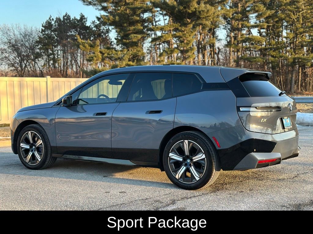 Used 2025 BMW iX xDrive50 w/ Premium Package image 5