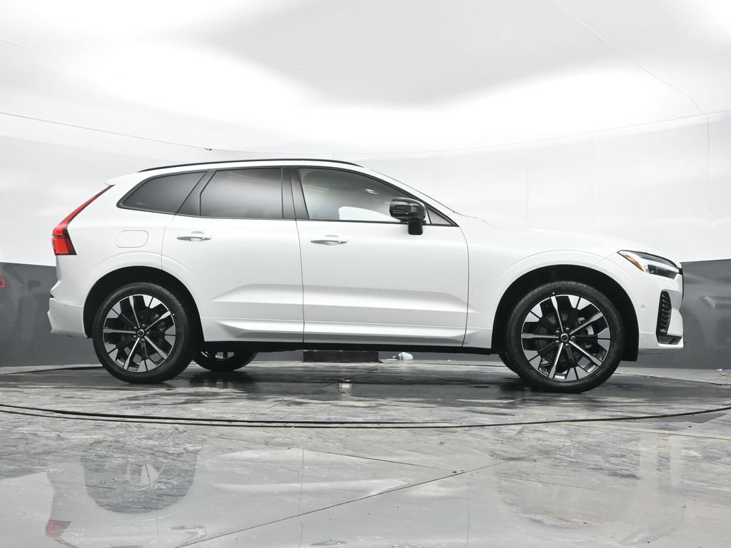 New 2026 Volvo XC60 B5 Plus w/ Climate Package AWD/4WD image 38