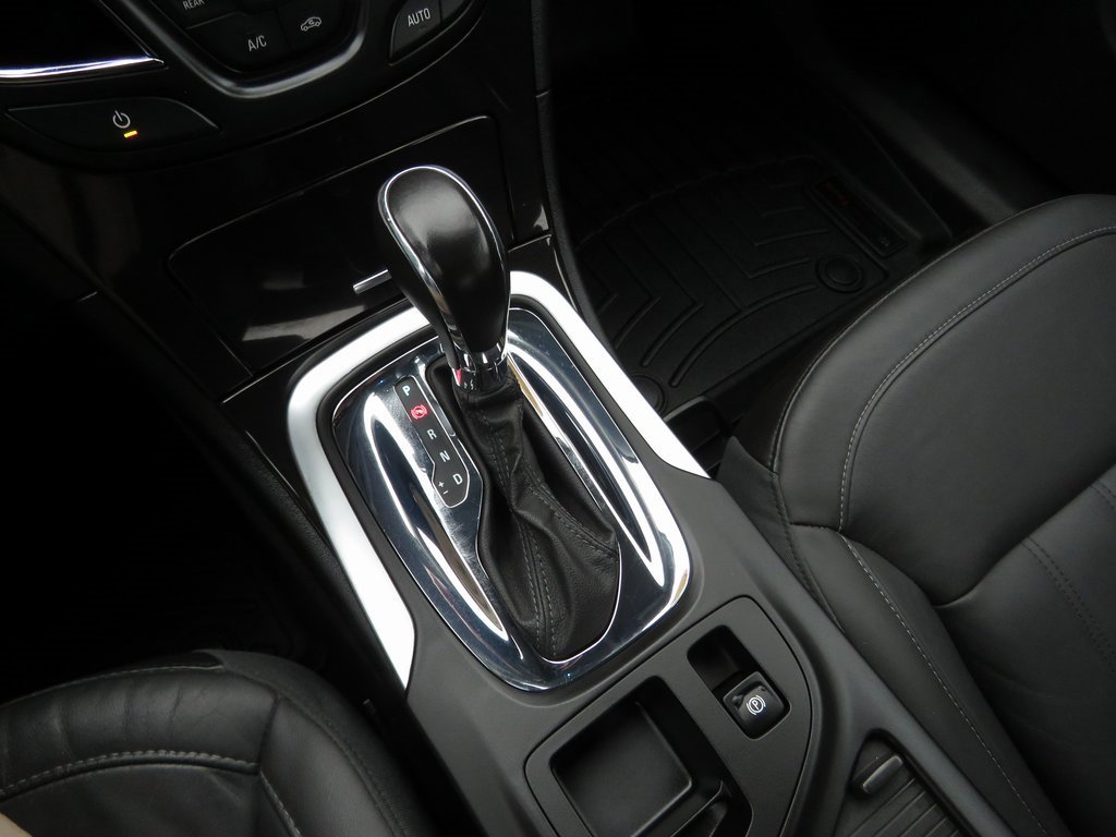 Used 2015 Buick Regal image 23