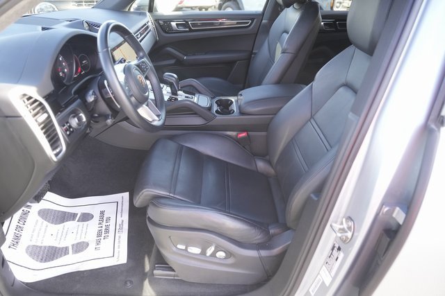 Used 2021 Porsche Cayenne image 9