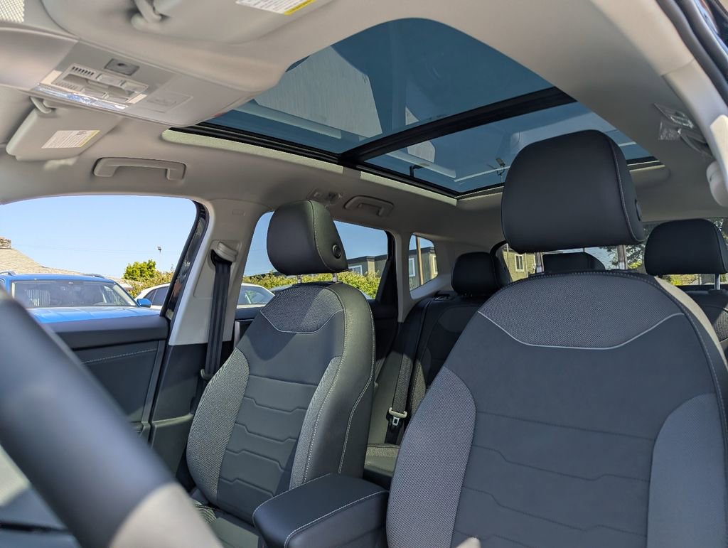 New 2026 Volkswagen Taos SE FWD image 23