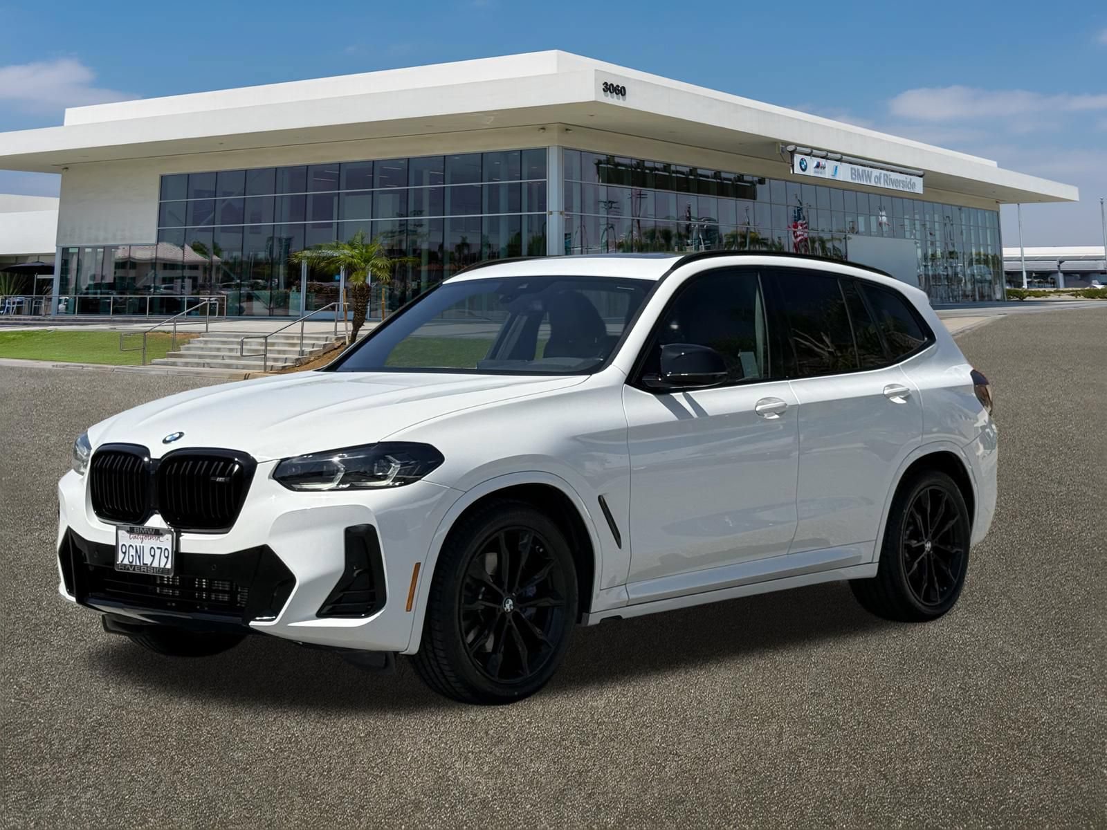 Certified 2023 BMW X3 M40i w/ Shadowloine Package AWD/4WD image 4