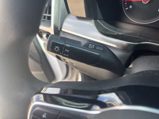 Used 2022 Kia Sorento LX FWD image 15