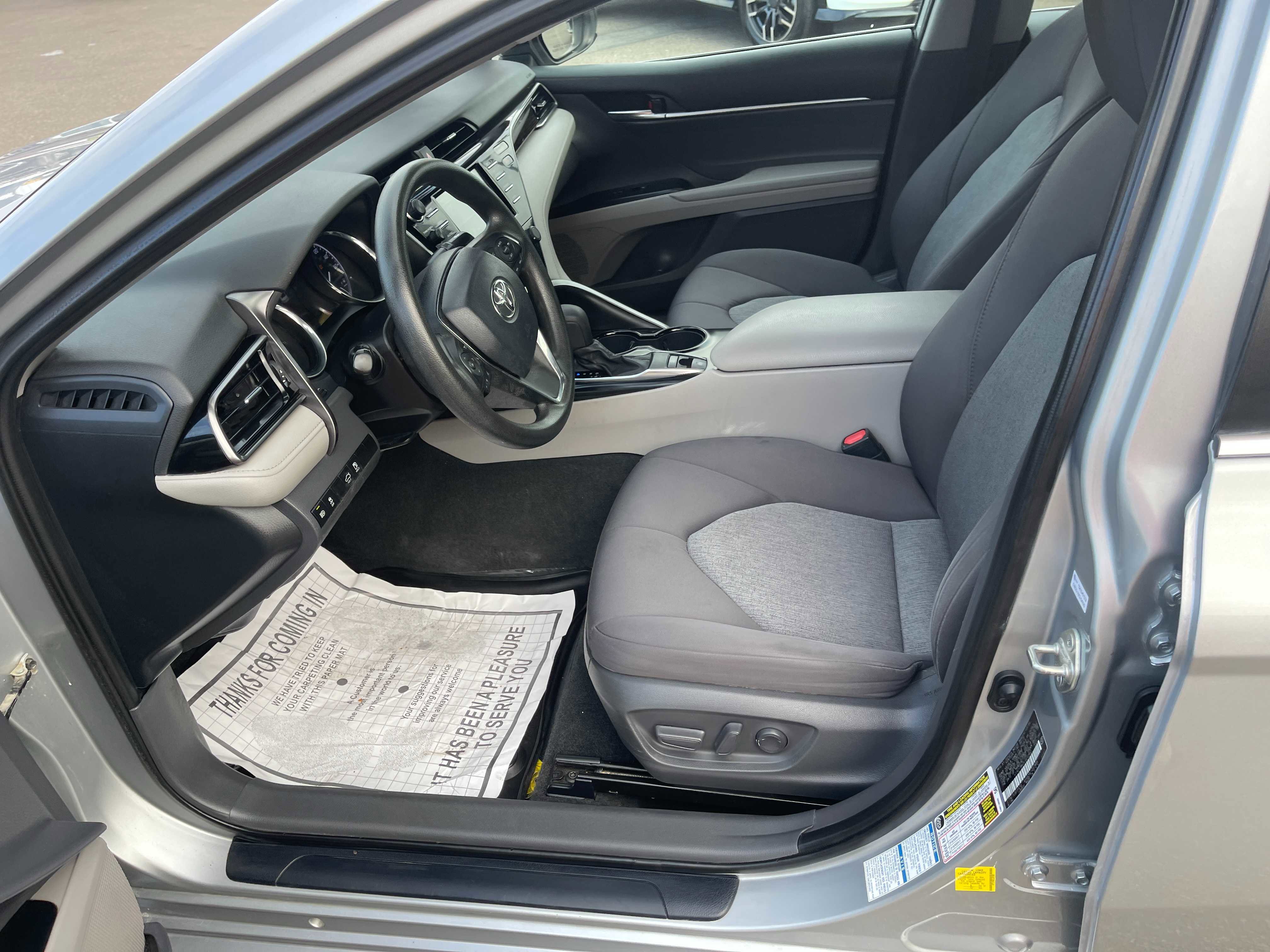 Used 2020 Toyota Camry LE image 16