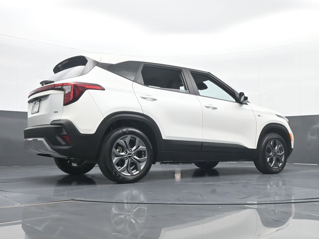 Used 2024 Kia Seltos LX image 58