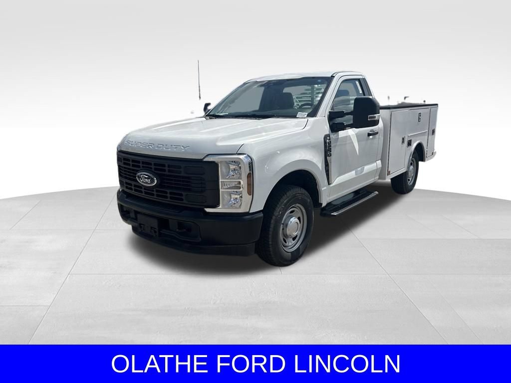 New 2025 Ford F250 XL w/ Camper Package RWD image 2