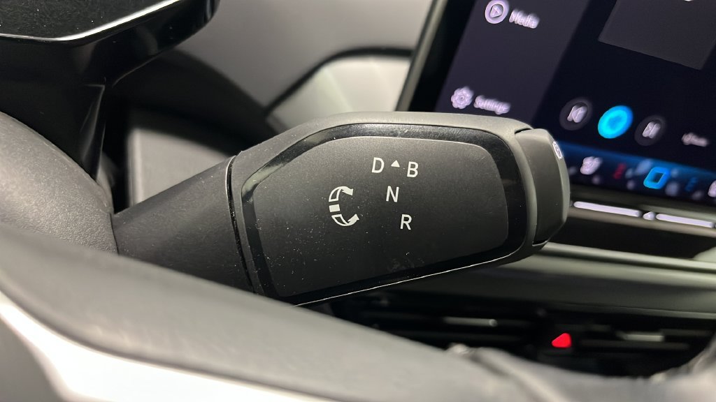Used 2024 Volkswagen ID.4 Pro S AWD/4WD image 32