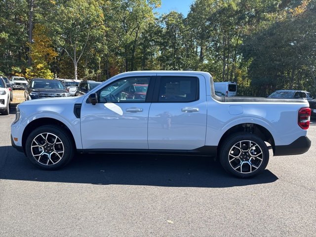 New 2025 Ford Maverick Lariat image 2