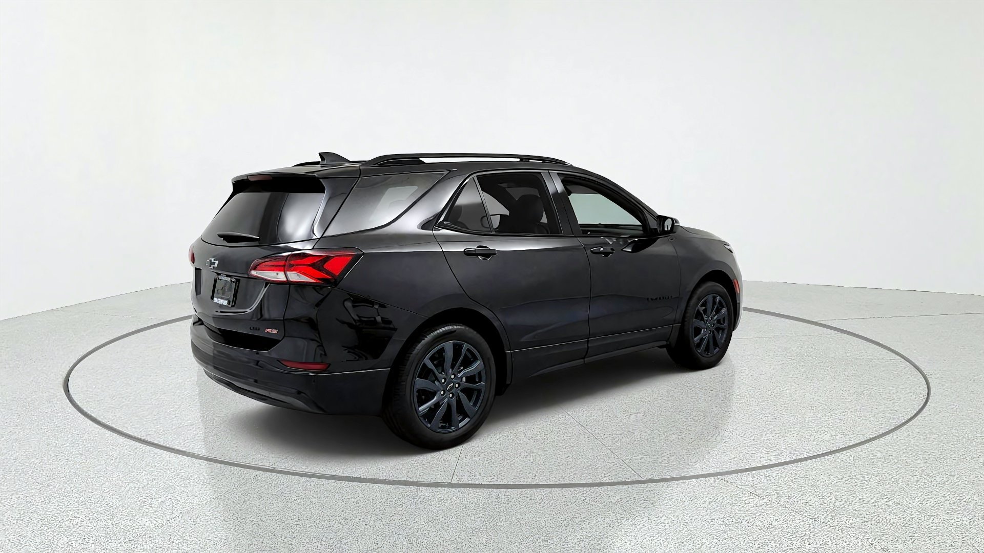 Certified 2024 Chevrolet Equinox RS w/ RS Leather Package AWD/4WD image 5