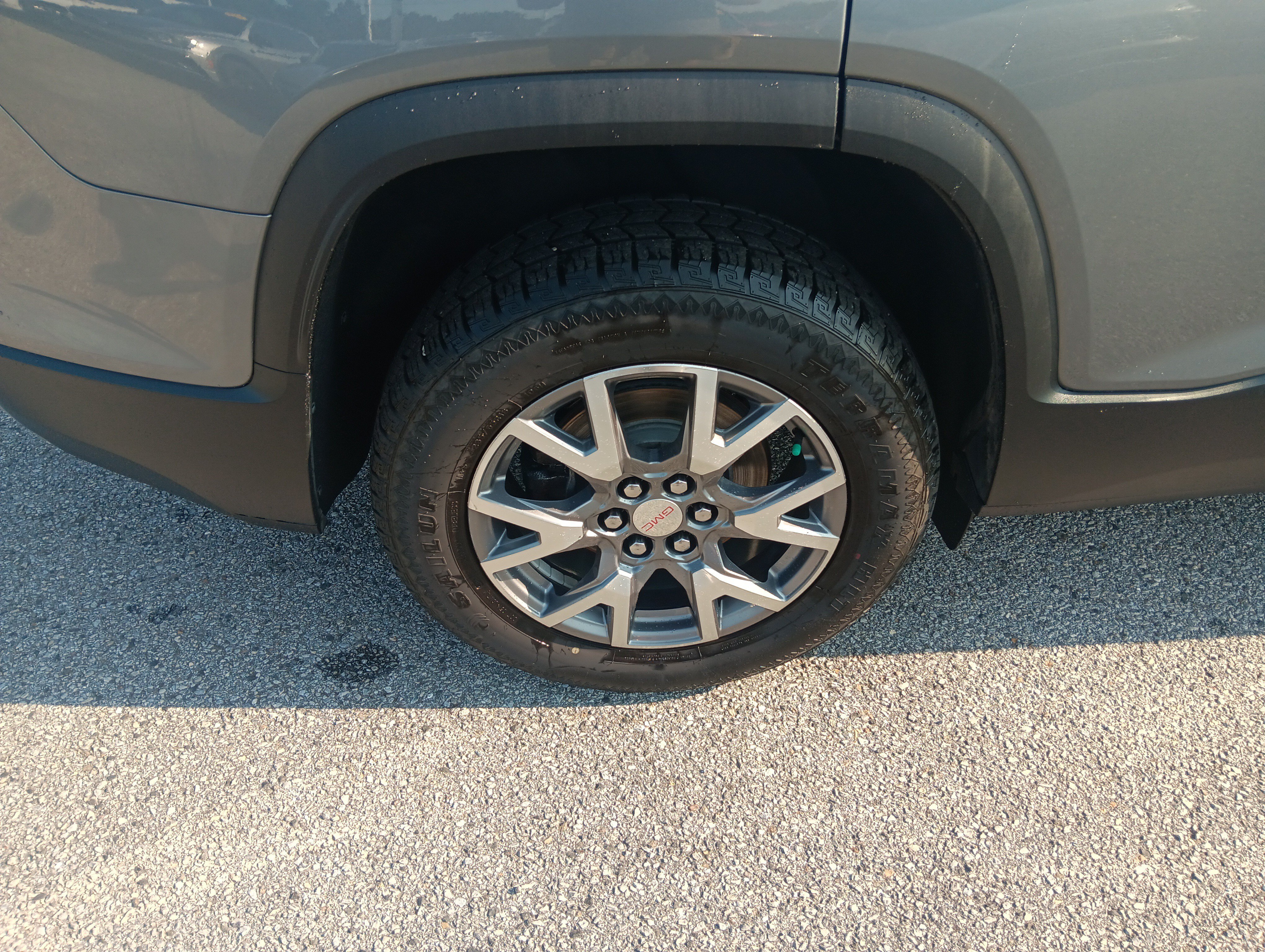 Used 2020 GMC Acadia SLT w/ Trailering Package FWD image 5