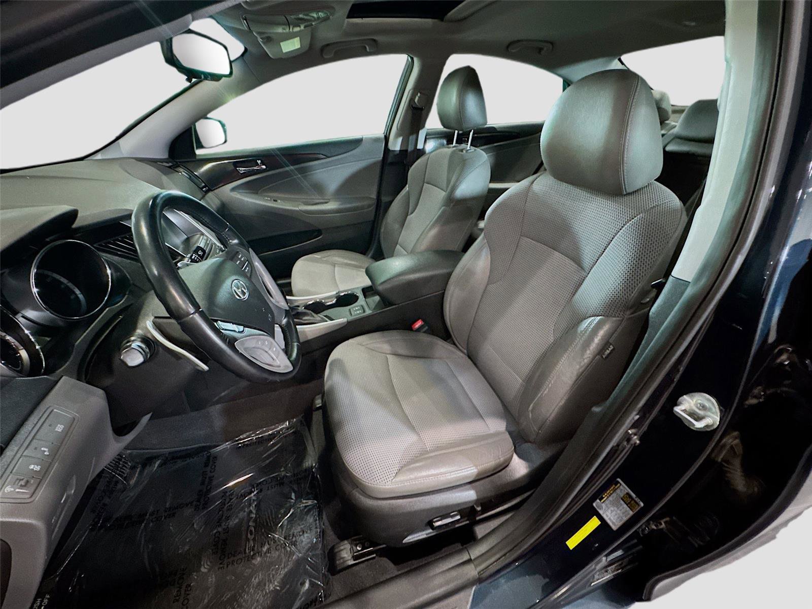 Used 2014 Hyundai Sonata SE w/ Premium Package 03 image 2