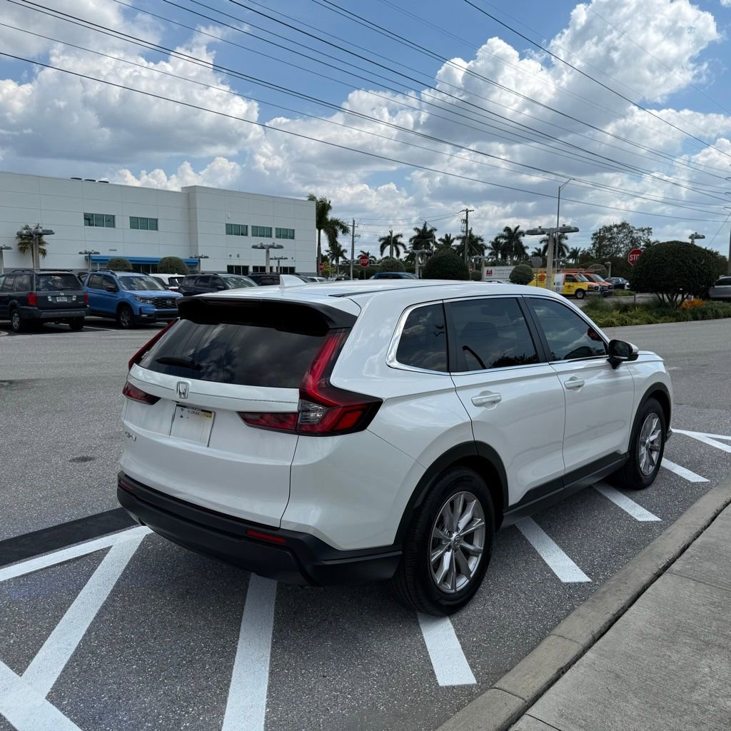 Used 2024 Honda CR-V EX image 3