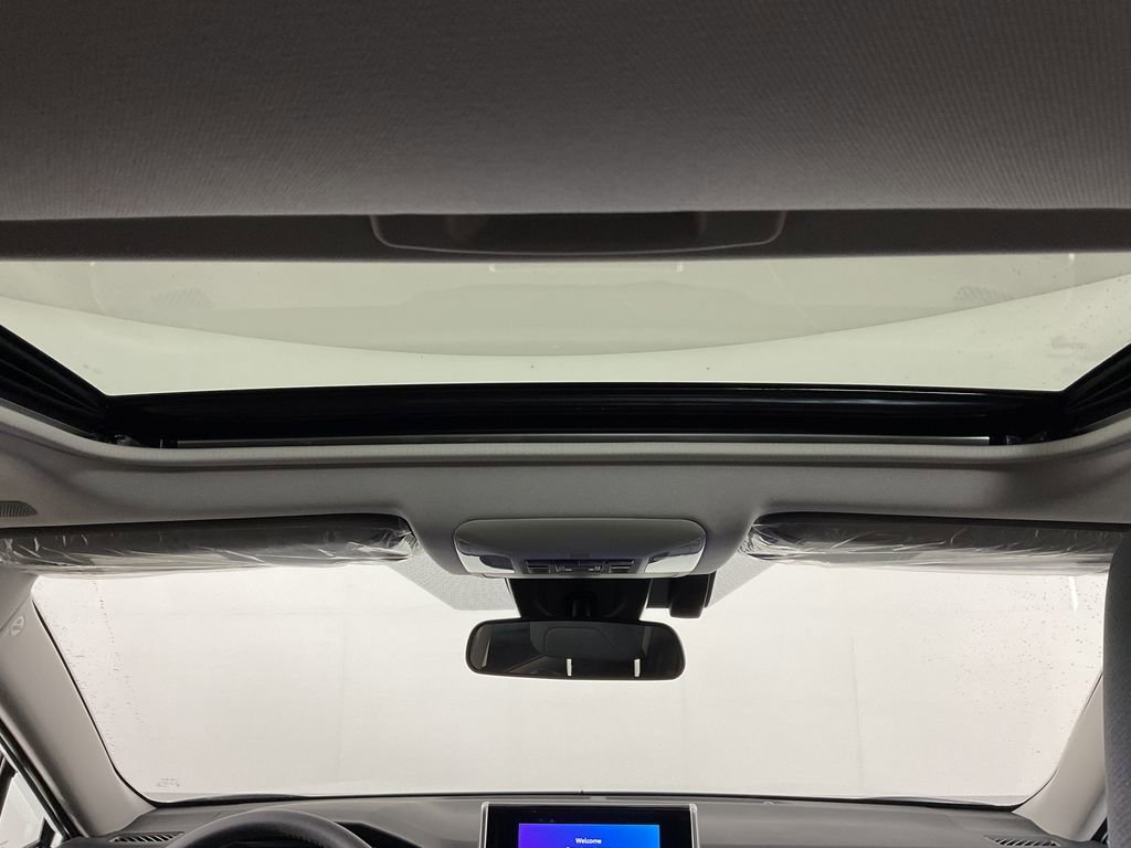 New 2025 Toyota RAV4 XLE image 13