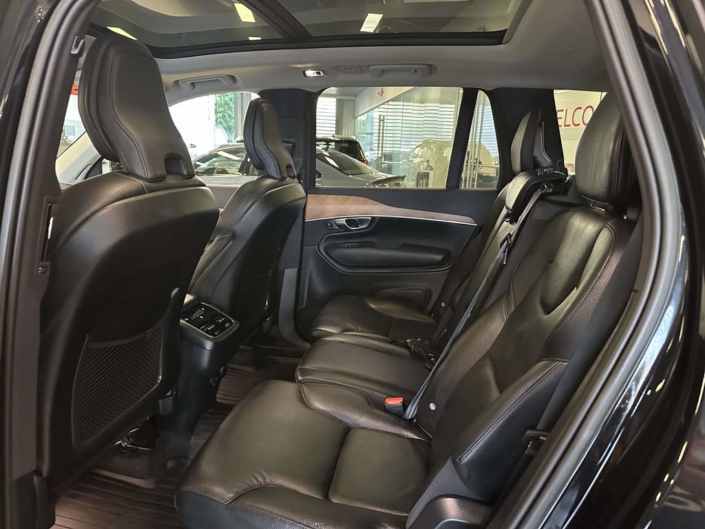 Used 2022 Volvo XC90 T6 Momentum w/ Advanced Package AWD/4WD image 13
