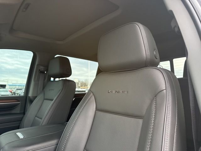 Used 2024 GMC Sierra 2500 Denali w/ Denali Reserve Package image 12