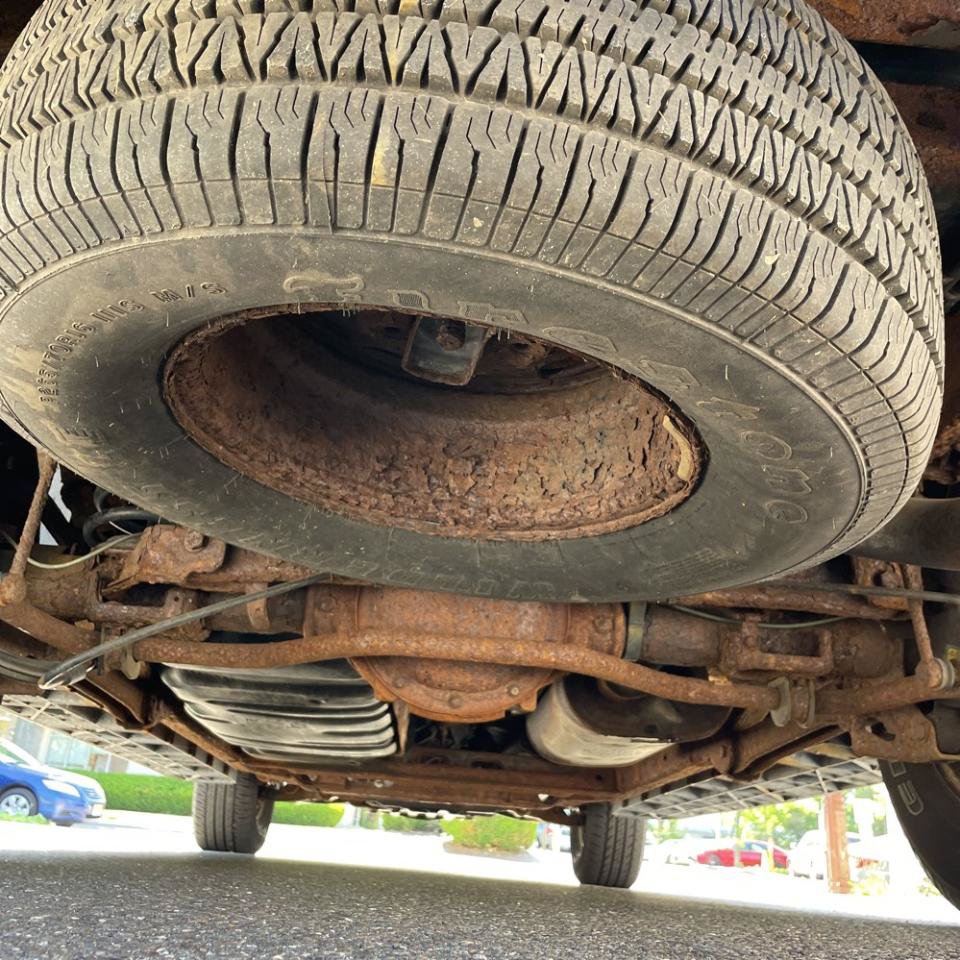 Used 2002 Chevrolet Suburban LT AWD/4WD image 29