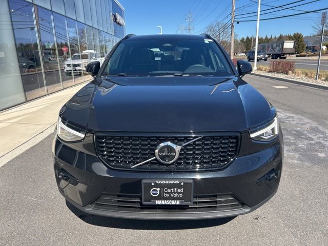 Certified 2025 Volvo XC40 B5 Plus image 7